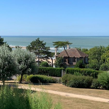 Un Balcon Sur La Mer Трувиль-сюр-Мер Экстерьер фото